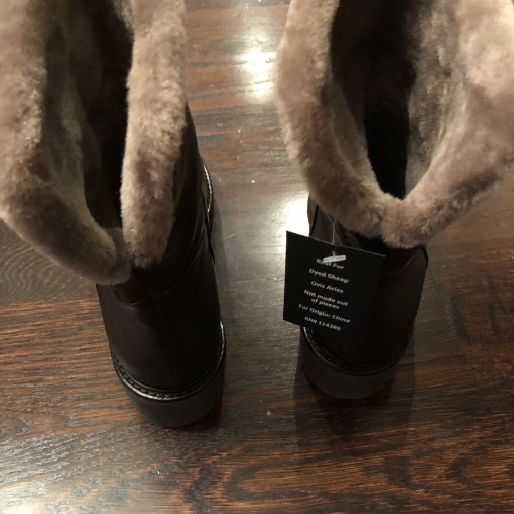 SOLD Aquatalia Kimberly Shearling Boots, 6.5 - Picture 4 of 8